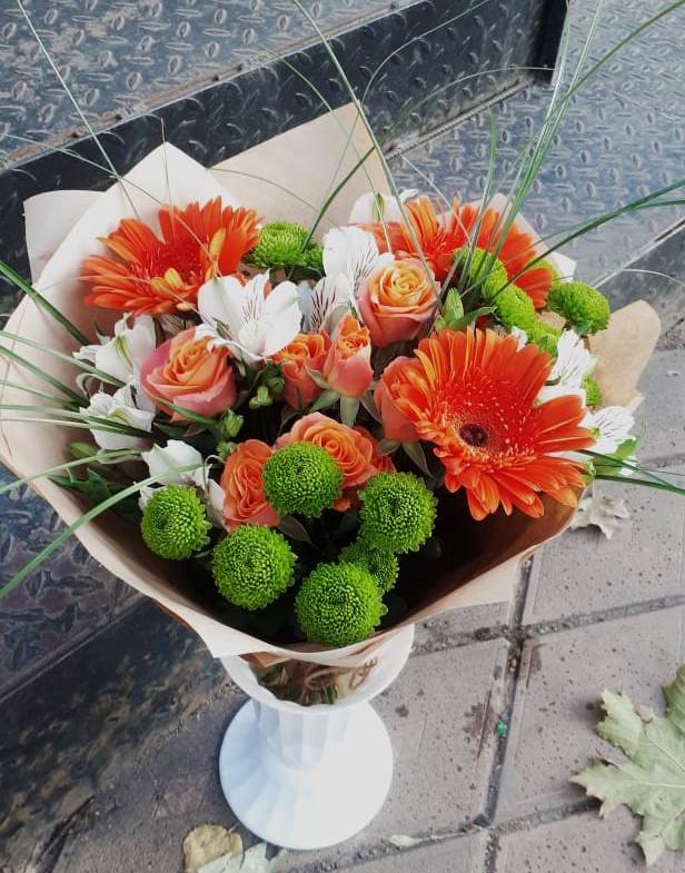 Букет цветов из: Герберы, Хризантемы, Альстромерии и Розы в Будогощь