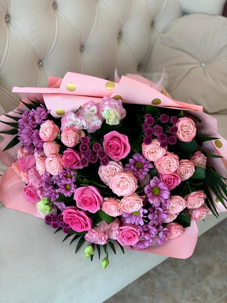 Букет цветов из: Хризантемы, Розы и Лизиантусы в Будогощь