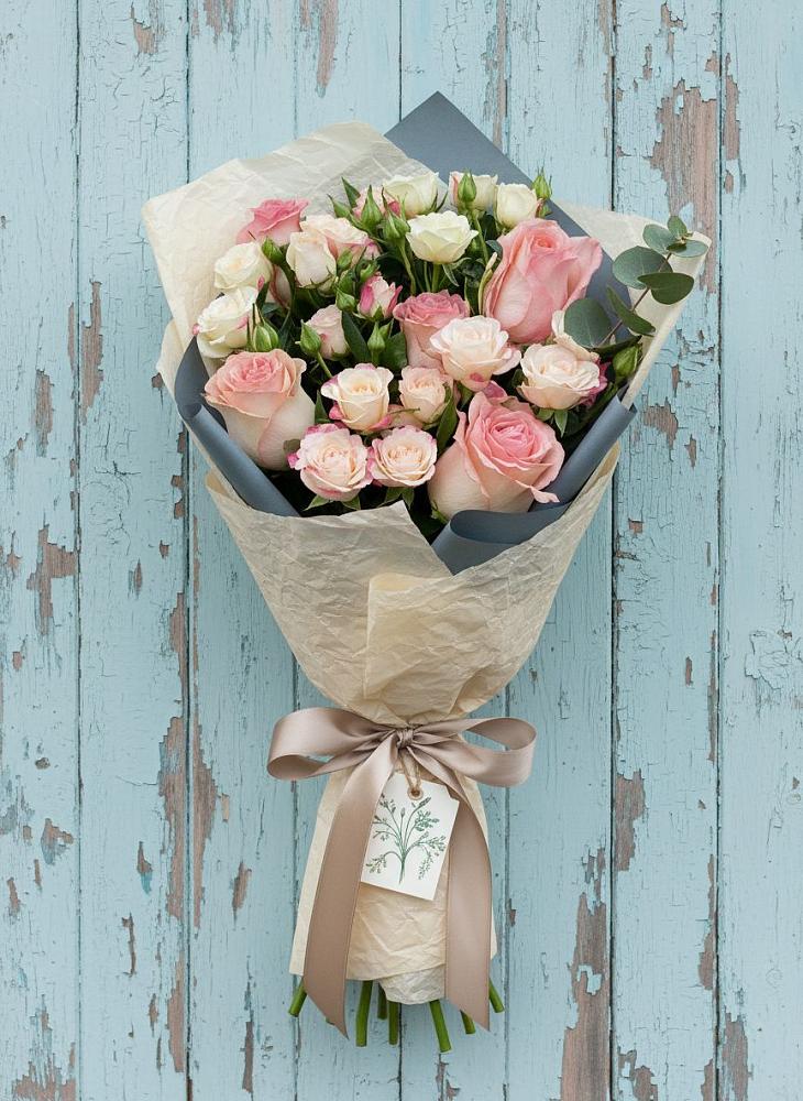 Букет цветов из: Розы в Будогощь