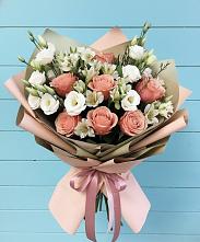 Букет цветов из:  Розы, Альстромерии и Лизиантусы в Будогощь