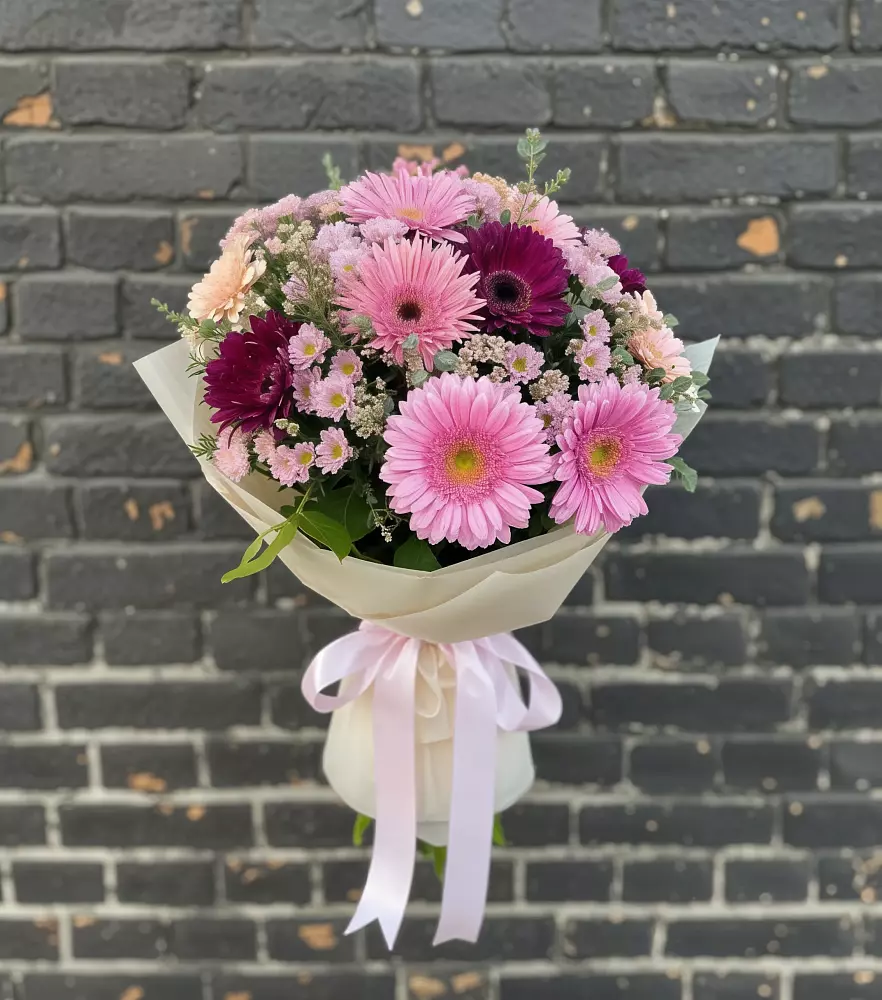 Букет цветов из: Герберы и Хризантемы в Будогощь
