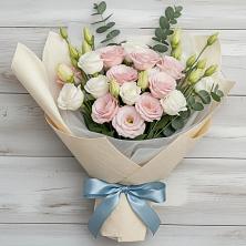 Букет цветов из:  Лизиантусы в Будогощь