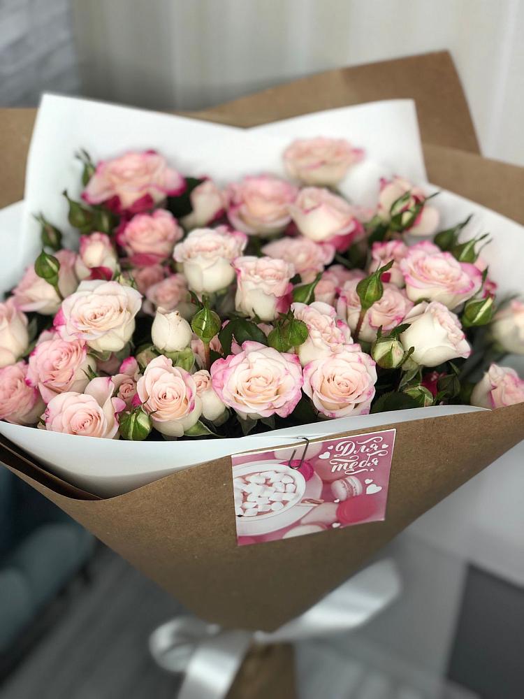 Букет цветов из: Розы в Будогощь