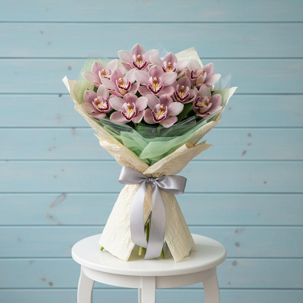 Букет цветов из: Орхидеи и Розы в Будогощь