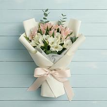 Букет цветов из:  Альстромерии в Будогощь