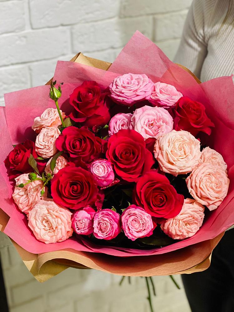 Букет цветов из: Розы в Будогощь