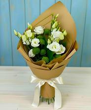 Букет цветов из:  Хризантемы и Лизиантусы в Будогощь