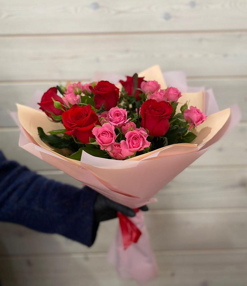 Букет цветов из: Розы в Будогощь
