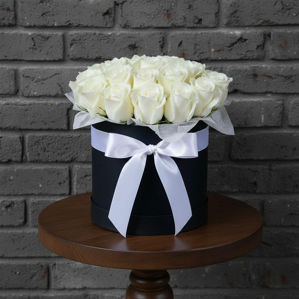 Цветочная композиция из Розы в шляпной коробке в Будогощь