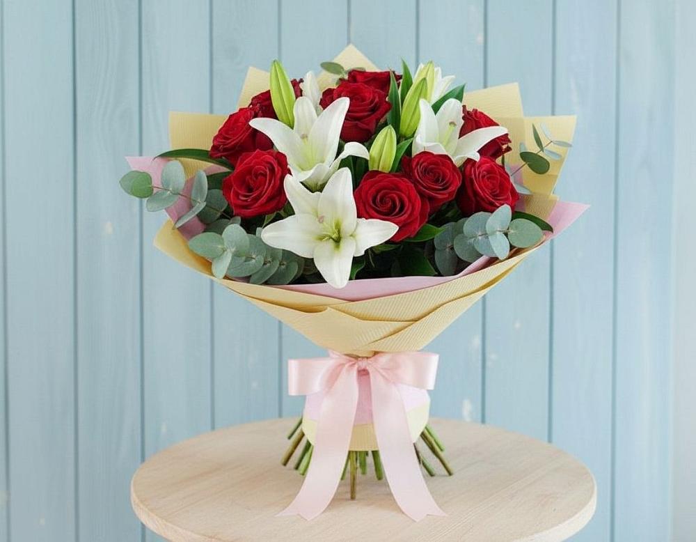 Букет цветов из: Лилии и Розы в Будогощь